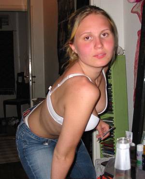 homemade college porn - homemade lesbian porno video