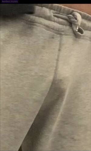 hard cock in sweatpants - Gray sweatpants freeballer visible cock - ThisVid.com