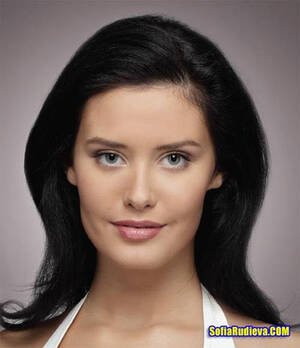 Aleksandra Ivanovskaya - CÃ¡c Hoa háº­u Nga tá»«ng vÆ°á»›ng scandal - VnExpress Giáº£i trÃ­