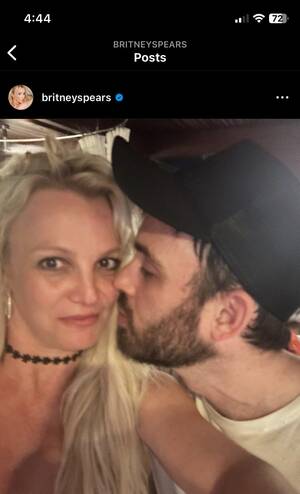 Britney Spears Fetish Porn - Britney Spears - uhhhhh, well. Interesting choice of a post for tonight. ðŸ¤­  perhaps she's taking lessons from Jenelle Evans. ðŸ˜© : r/DListedCommunity