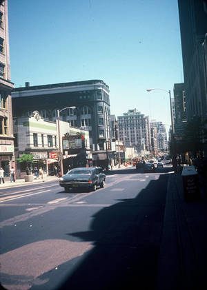 Milwaukee Ghetto Porn - 5. 500 block of West Wisconsin Avenue