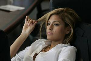Eva Mendes Porn - FessÃ©e : Eva Mendes relance le dÃ©bat de la pratique parentale - Terrafemina