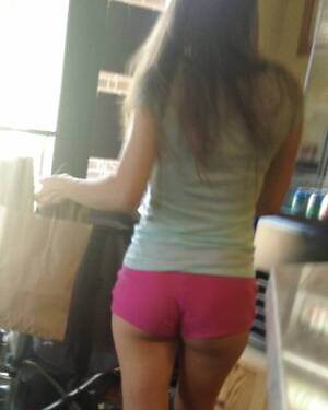 Candid Milf Porn - Candid Milf Porn Pics - PICTOA