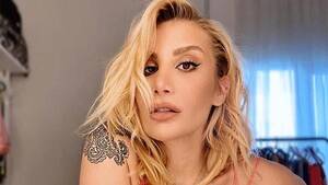 Irem Derici Porn Sex - MastÃ¼rbasyon Yaparken Annesine Yakalanan Ä°rem Derici'nin AnÄ±sÄ± Herkesi Ã‡ok  GÃ¼ldÃ¼rdÃ¼