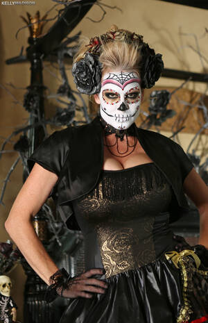 Catrina Day Of The Dead Porn - Day of the Dead-style sex session with the hottest-looking Calavera Catrina  - IamXXX.com