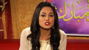 indian actress pissing - Indian actress desperate to pee(real) - ThisVid.com