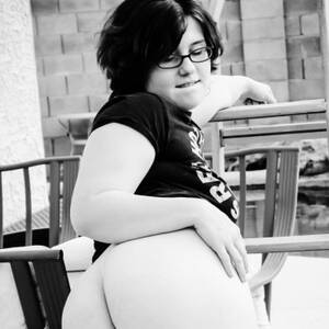 Glasses Black Outside Porn - Lydia Lust's Profile - Porn vids, Pics & More | ManyVids