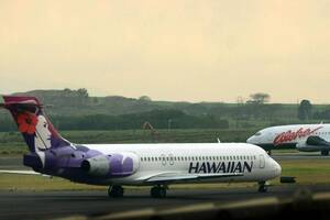 Hawaiian Airlines Porn - Alaska Air to buy Hawaiian for $1.9B