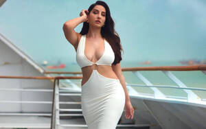 Nora Porn - Mumbai Rain Leaves Nora Fatehi WORRIED About Her Sexy Dress Getting  'DIRTY', Stylist Comes To Her Rescue- READ TO KNOW