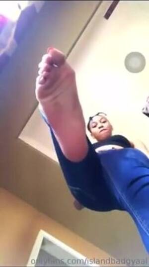 ebony feet beach - Ebony Giantess Feet POV - ThisVid.com