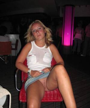 drunk flashing upskirt - Amateur drunk milf flashing upskirt. Full HD Adult 100% free pic.
