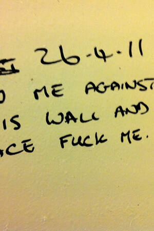 Bathroom Graffiti Porn - SCRAWLS ON THE WALLS: BRING BACK TOILET GRAFFITI! - QXMen.com