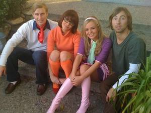 Jim Parsons Sckooby Doo Porn - halloween group costume from scooby doo Fred.