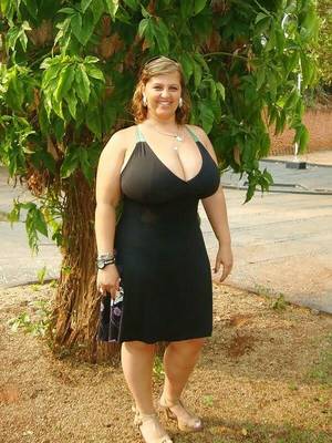 clothes ed gigantic natural boobs - Lovely lady in the black dress.