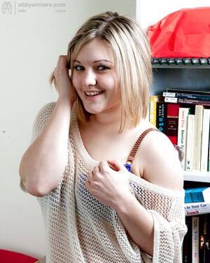 Chubby Blonde Teen Amateur - Gorgeous chubby blonde amateur Roxy playing with herself and posing Porn  Pictures, XXX Photos, Sex Images #2664416 - PICTOA