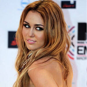 Miley Cyrus Brunette Porn - Naked Miley Cyrus pic?! | Life