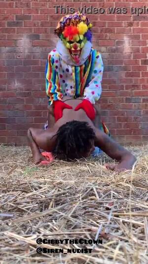Clown Xxx - clown Videos - Free Porno XXX | PeekVids