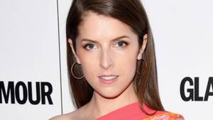 Anna Kendrick Porn Shower - We Now Understand Why Anna Kendrick Refuses To Do Nude Scenes - YouTube