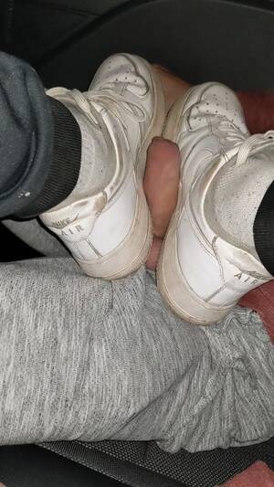 Forced Footjob Porn - AIR FORCE FOOTJOB AND BALLBUSTING - ThisVid.com em inglÃªs