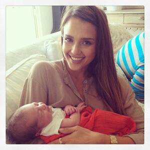 Alba Jessica Marie - jessica alba with her niece.. | Jessica alba style, Jessica alba,  Celebrities