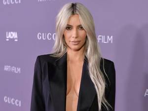 Kim Kardashian Porn Captions Mom - kim kardashian