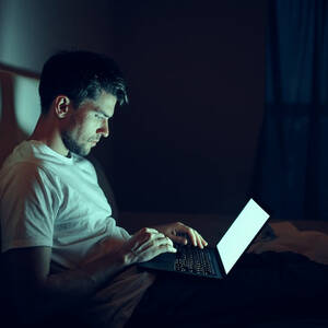 Drunk Family Porn - Porn Addiction - Top 10 Signs of Porn Addiction