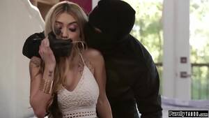 Masked Men Porn - Masked man anal fistfucks lady of house - XVIDEOS.COM