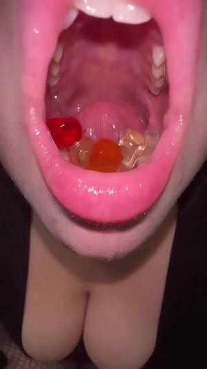 Gummy Bear Porn - Gummy bear slurp - ThisVid.com