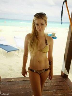 Avril Lavigne - 47 Avril Lavigne ideas | avril lavigne, singer, avril lavigne photos