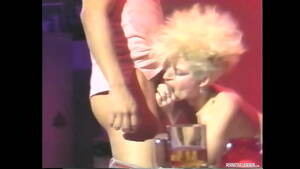 lois ayres anal movies - Blonde Porn Star Legend Lois Ayres Shakes Her Ass Before Getting Fucked On  Stage - XVIDEOS.COM