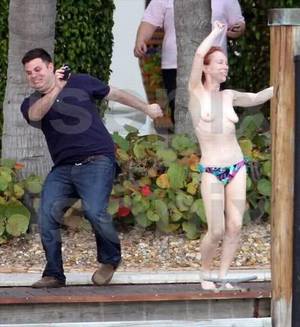 kathy griffin upskirt pussy - Source: http://www.GutterUncensored.com