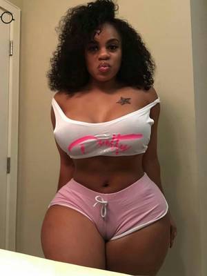 ebony boobs no bra - NSFW - Sexy Big Ebony Boobs : Photo