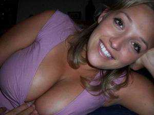 beautiful amateur fuck - hot mature with big cleavage and rack