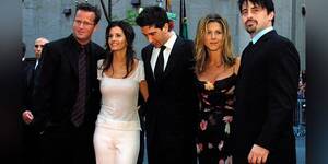 Jennifer Aniston Butt Fucked - Jennifer Aniston says entire generation is finding 'Friends' offensive:  reports : r/stupidpol