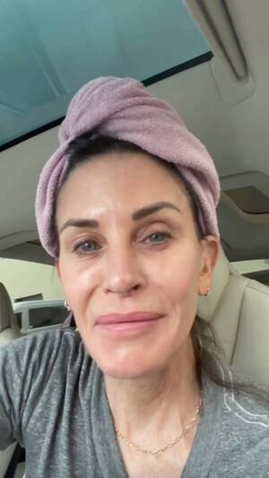 Courteney Cox Celebrity Porn - Courteney Cox With No Makeup: Unfiltered Photos of the Actress