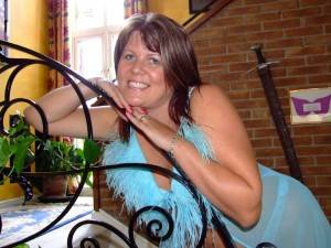 Mature Sandy - My pussy is wet