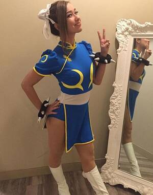 Aj Lee Cartoon Porn - Did you know ex-WWE Diva AJ Lee`s family battled drug addiction and poverty?