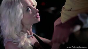 Glamour Blowjob - Sparkle With Glamour Romantic Blowjob Time And Cumshot - XVIDEOS.COM