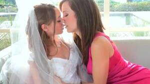 bride lesbian orgy - Bride Has Lesbian Foursome With Her Bridesmaids watch online