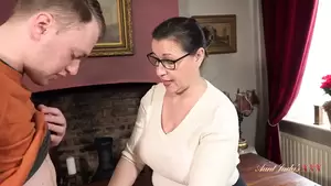 Mature Boss Porn - AuntJudysXXX - Busty Mature Boss Lady Eva Jayne makes a Naughty Deal with  her Employee | xHamster