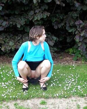 bushy public upskirt voyeur - UPSKIRT voyeur panties hairy pussies outdoors public Porn Pictures, XXX  Photos, Sex Images #1354967 - PICTOA