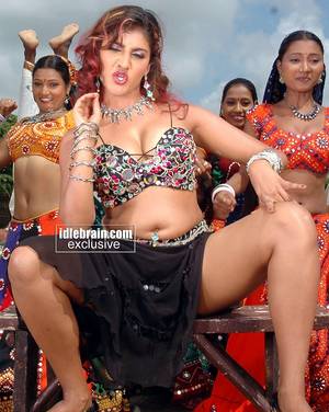 Kausha Rach Porn - South Indian actress Kausha Rach black wide L hot navel stills photos