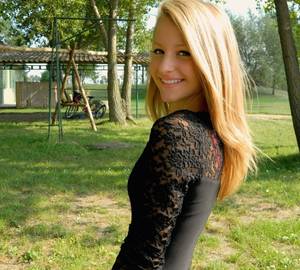 Cute Emo Porn Captions - This is my carefully-selected collection of Sweet, Adorable Girls. It  celebrates the beauty of.