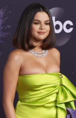 Miley Cyrus Selena Gomez Lesbian Porn - Selena Gomez - Wikipedia