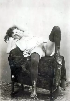 1940s Uniform Porn - Vintage Uniform Pics: Free Classic Nudes â€” Vintage Cuties