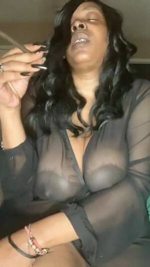 Moms Ebony Porn - Ebony Mom's Blissful Smoking Experience - ThisVid.com