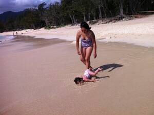 ejaculating on a nude beach - My goddaughter's first beach experience : r/ChildrenFallingOver
