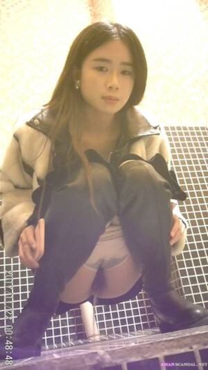 asian lady on toilet - Chinese Lady In Toilet #16 | Asian Scandal