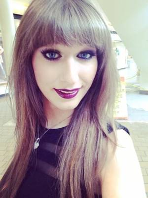 crossdress tranny - Just another crossdresser - hakuposts: dreamtgirls: Portrait of Kendra.