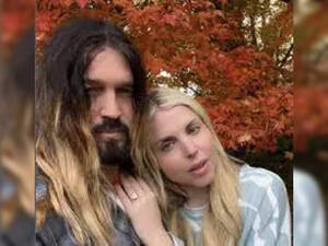 Miley And Billy Ray Porn - firerose: Billy Ray Cyrus announces his engagement to Firerose - The  Economic Times